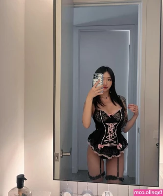 Sharon.zxt [ sharon-zxt ] - Channeling my inner flirt.
