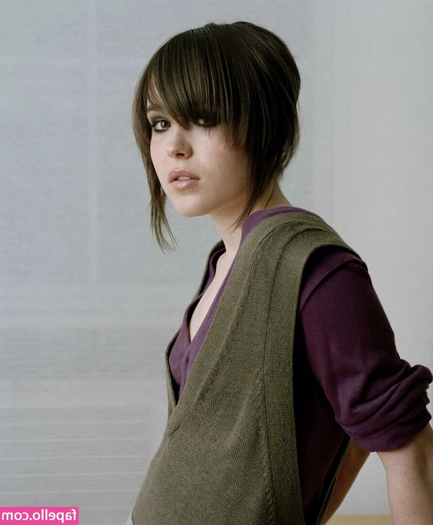 Elliot Page [ elliot-page ] - Naughty girl leaves a big mess In detention