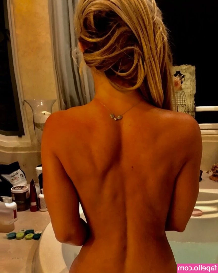 Britney Rodríguez [ britney-rodrguez ] - Delicious feet