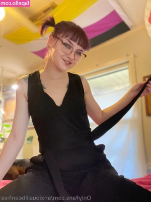 anxiouslilbeanfree - Let s Sext  DM s are OPEN