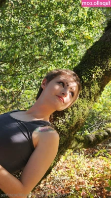 anxiouslilbeanfree - Your gooning princess