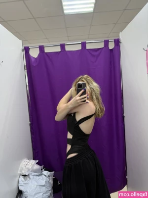 _perfectly._ [ perfectly ] - Swipe across to see it bent over baby 🍑😘