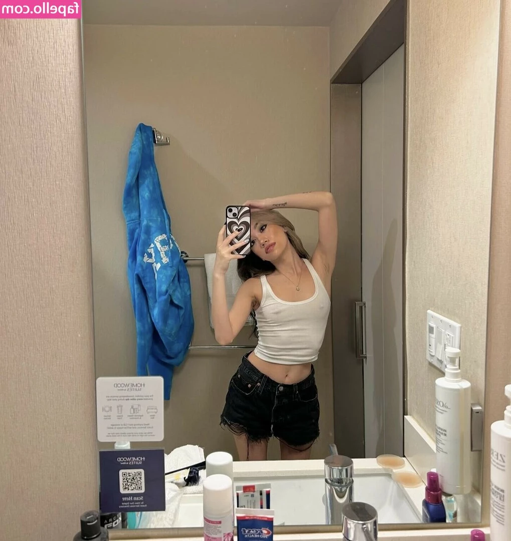 maybebaylee - Would you spank   my ass