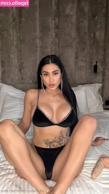 mari.mis [ mari-mis ] - I need your hard cock right there... Tell about how you'd titty fuck