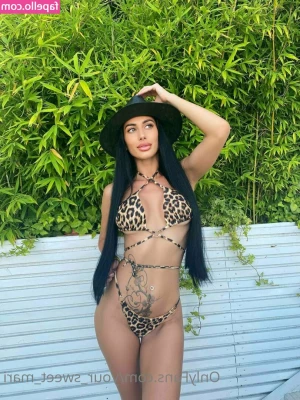 mari.mis [ mari-mis ] - Going to the shop today to buy some fits & toys, DM me ideas