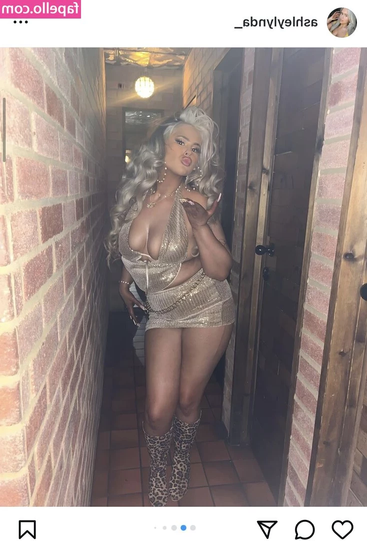 Ashleylynda_ [ ashleylynda ] - In case you didnt spot it, the exclusive toy fund video was sent out