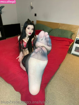 Latex Squid [ latex-squid-1 ] - A little throwback to start your day