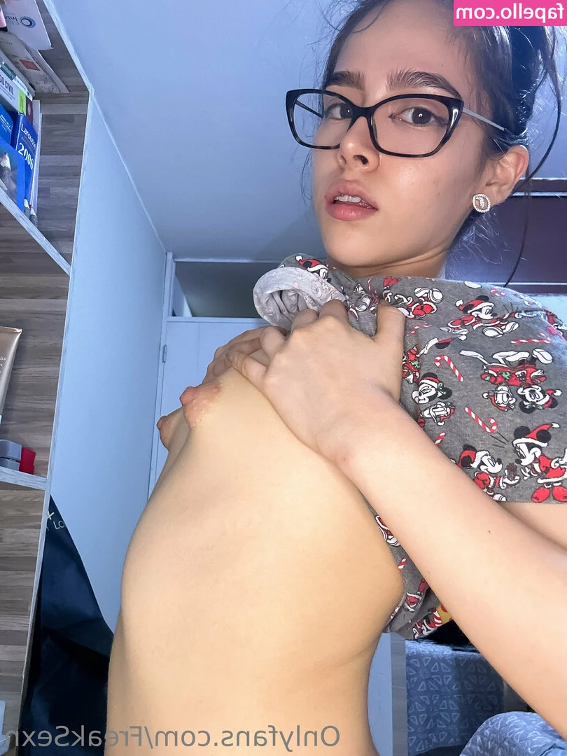 freaksexn - Fudeu minha bucetinha gostoso   mais na hora de gozar não conseguiu