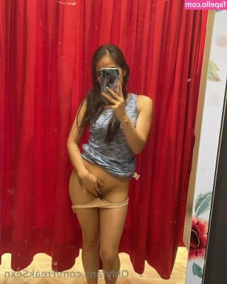 freaksexn - Should I post me using my new toy on here