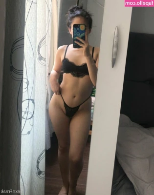 freaksexn - Should I grow the bush back or keep her smooth