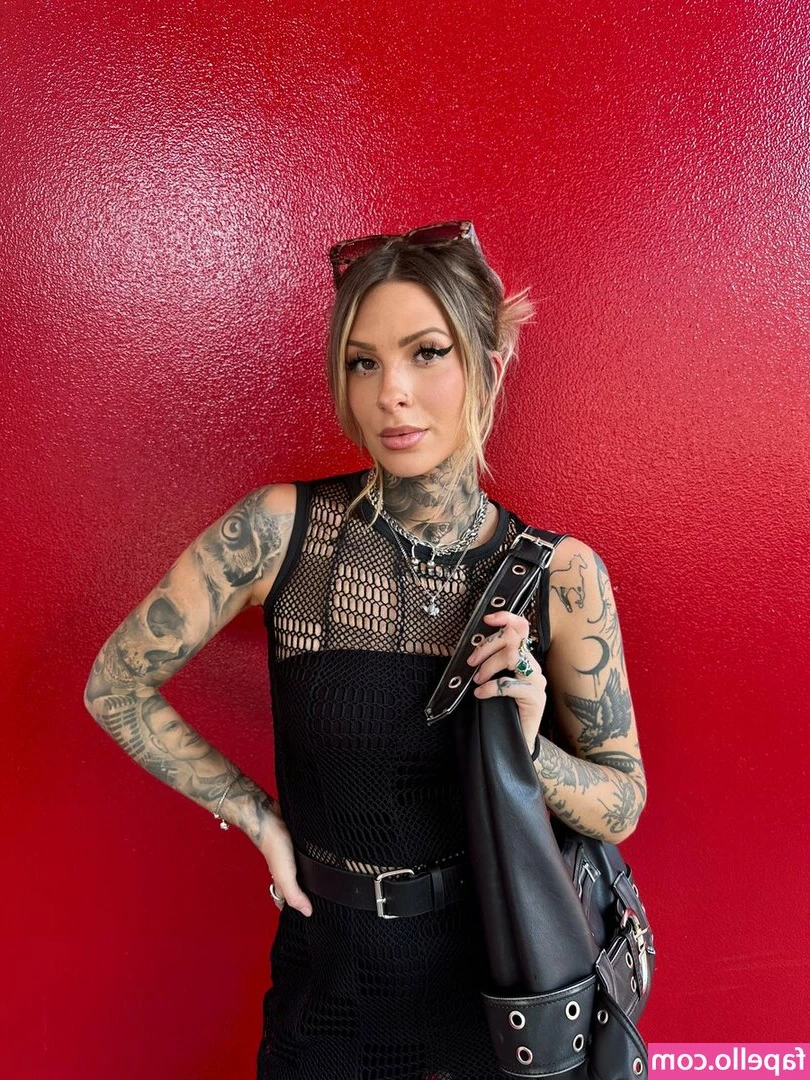 Caity Babs [ caity-babs ] - 𝗜 𝗺 𝗶𝗻 𝗽𝗼𝘀𝗶𝘁𝗶𝗼𝗻 𝗳𝗼𝗿