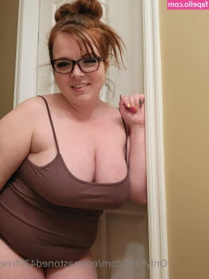 emmastoned420free - So this is the dildo I used in my most recent video 🦄