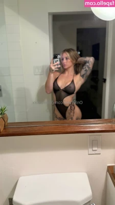 Josie Hamming [ josie-hamming-41 ] - Stockings, cause I know you love it! Meias porque eu sei que você