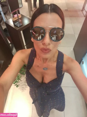 Nikoletta Ralli [ nikoletta-ralli ] - can I send you nudes like this 😝