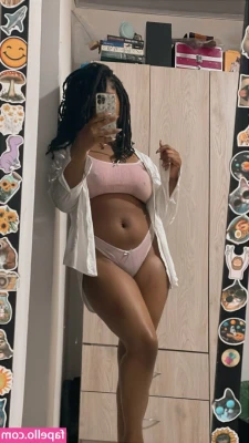 Anneth__m [ anneth-m ] - Put your hands on them while I suck your dick 😈😉