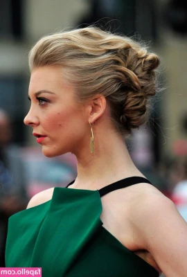 Natalie Dormer [ natalie-dormer ] - It’s 2am, I woke up out my sleep to use the bathroom but I was