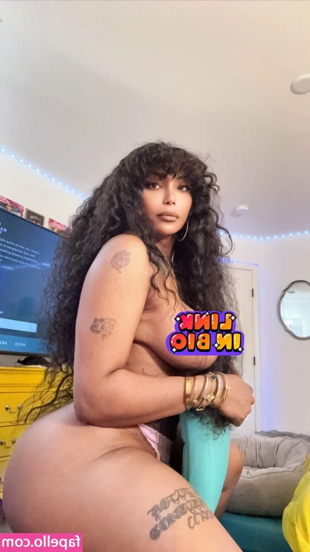 Iamdanidimes - Oops, I spilled a little bit x Daphne