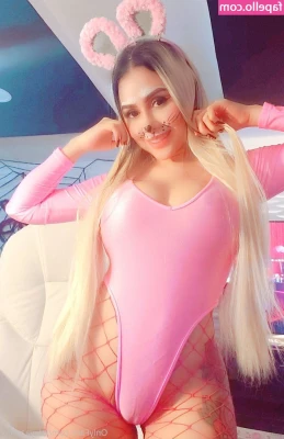 Xdayaannax - Dangly fat tits