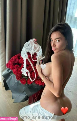 alena_omovych_free [ alena-omovych-free ] - Sempre dançando antes de transar 😍