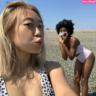 Ayo Edebiri [ ayo-edebiri ] - Come tan with me 👌