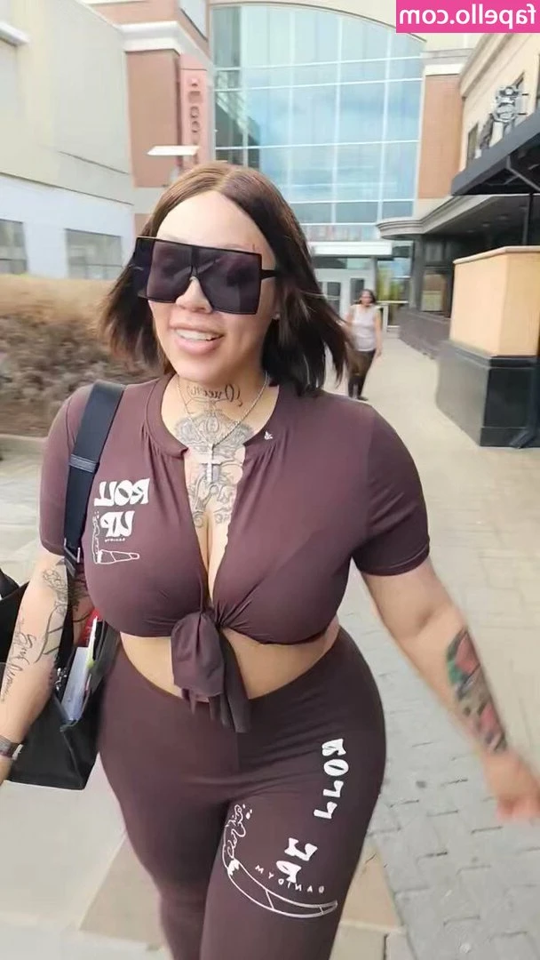 mzdanidym - no panties underneath my denim skirt like always