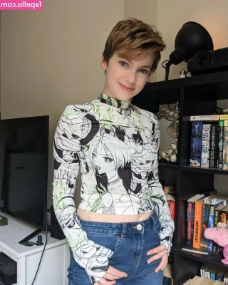 Emma Thorne [ emma-thorne ] - You know those magic glasses? 👓 I made a cumshot version with them