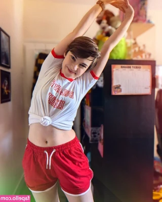 Emma Thorne [ emma-thorne ] - Good morning - shower with me ? 💜💦