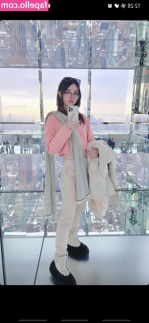Aru.rinh [ aru-rinh ] - hmm should I take these off?