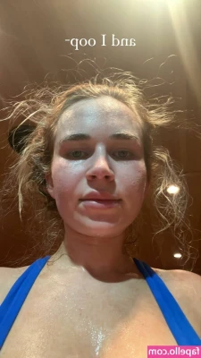 Sophia Armata [ sophia-armata ] - Squishy Squishy! Posting a sexy but chaotic video later 🥵