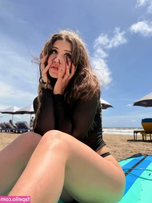 gospozhaevelin - Need someone to play with ;)
