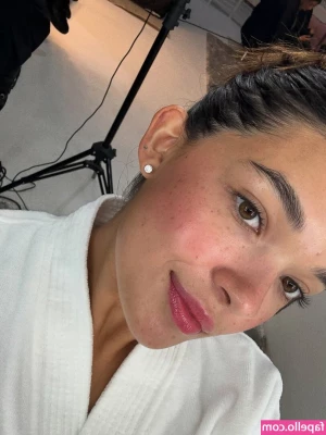 Michelle Mendizábal [ michelle-mendiza-bal ] - I’m in Toronto for surgery can’t wait to show u all my new pussy