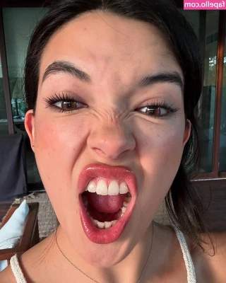 Michelle Mendizábal [ michelle-mendiza-bal ] - Sweet dreams... 🥵👀