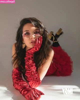 Michelle Mendizábal [ michelle-mendiza-bal ] - Photo by Larry Taggesell  California  May 2023