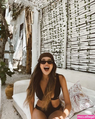 Michelle Mendizábal [ michelle-mendiza-bal ] - Les gustaría que suba collabs   Would you like me to upload collabs