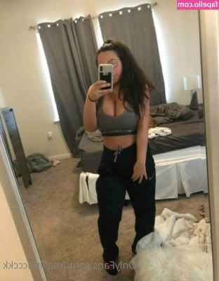 lilthiccckktv [ lilthiccckktv-1 ] - Video being sent out later  probably in parts because apparently this