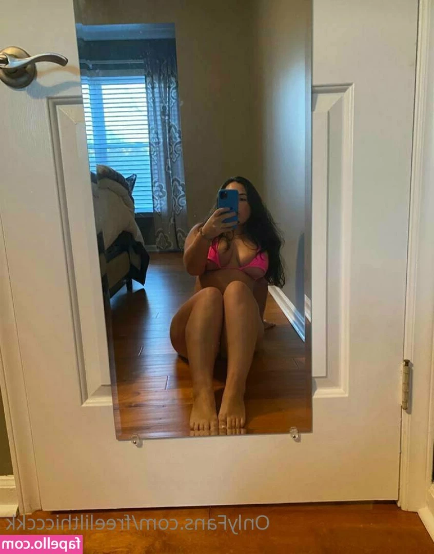 lilthiccckktv [ lilthiccckktv-1 ] - All the sole shots