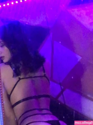 Zaiah Cazar [ zaiah-cazar ] - Lemme do binkies on that dick