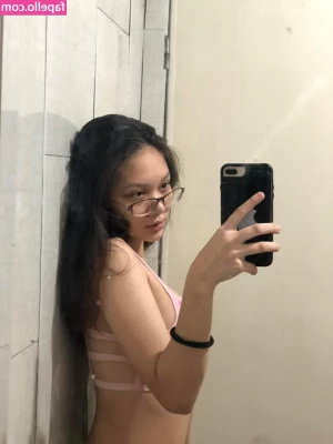 Zaiah Cazar [ zaiah-cazar ] - Who wants to come take this red thong off me