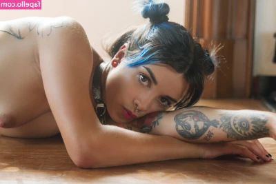 Deskicio Suicide [ deskicio-suicide ] - Good afternoon loves  I ve been so sick with the flu   but today I m