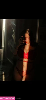 nikkadance - Msg me for a lil vid