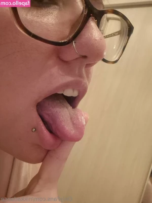 nikkadance - Mamma is horny