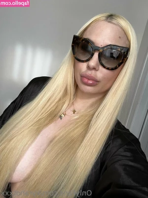 Kyra Hot [ kyra-hot ] - Do you like fuck with me daddy