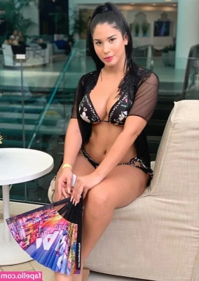 Roxana Ventura [ roxana-ventura ] - Sub to my VIP and you ll get access to video just like this right