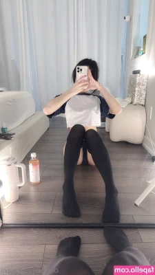Awwni [ awwni-10 ] - Halloween CUMMING soon