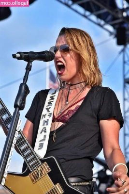 Lzzy Hale [ lzzy-hale ] - Masturbating in his bed while he’s at work like