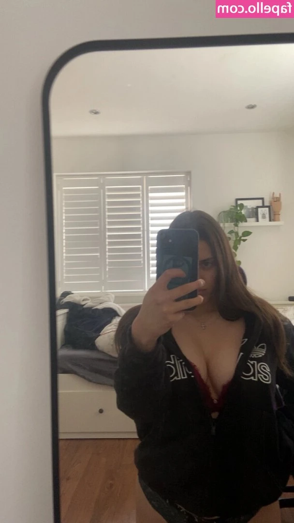 Marie Rose [ marie-rose ] - I can do something sexy and hot when I’m alone at home. 😈💦