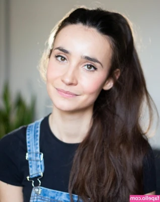 Salomé Saqué [ salom-saqu ] - Have an excellent night ✨