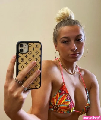 Kamryn Bedore [ kamryn-bedore ] - Indoor pool pic session