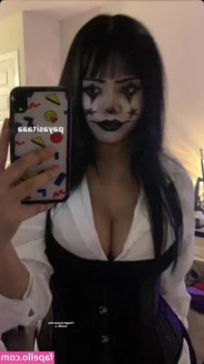 Fairykarime - Not feeling great today… anyone wanna cheer me up by spoiling me?
