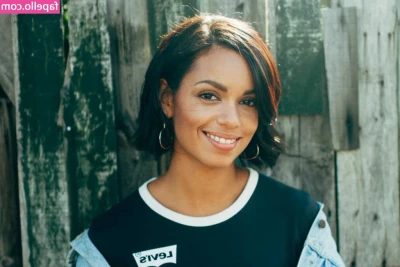 Georgina Campbell [ georgina-campbell ] - Check my Twitter for updates 💗 things are changing around here and